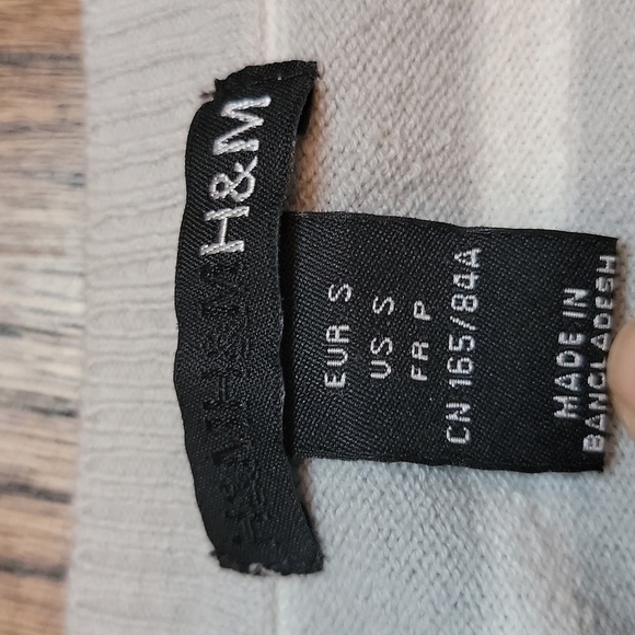 H&M Striped Top - Picture 2 of 5